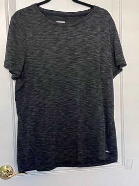 Mondetta woman’s  Heathered Black Crew Neck T-Shirt